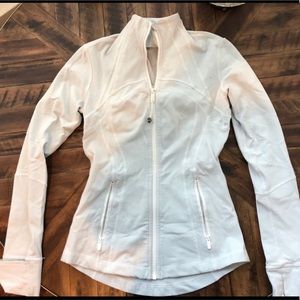 LULULEMON DEFiNE JACKET...SiZE 4